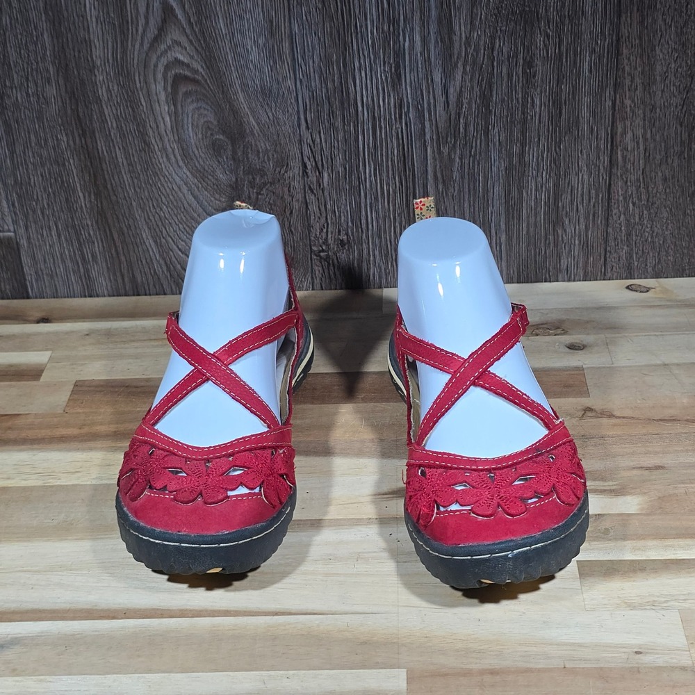 Jambu Red Floral Cutout Mary Jane Loafers - Picture 2 of 15